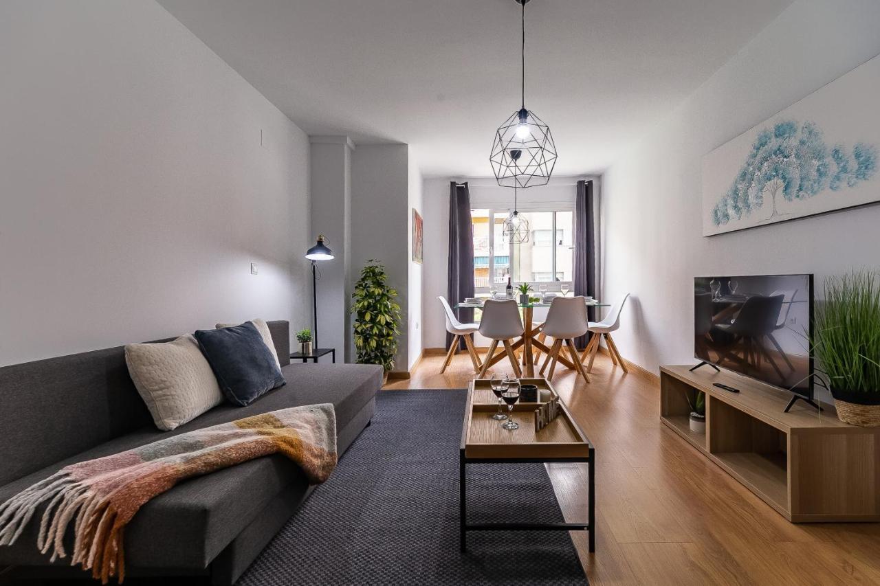 Premium El Palo Apartment Near The Beach With Parking Málaga Exteriör bild